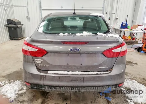 2014 Ford Focus Se z USA, uszkodzony, nr VIN 1FADP3F26EL281577